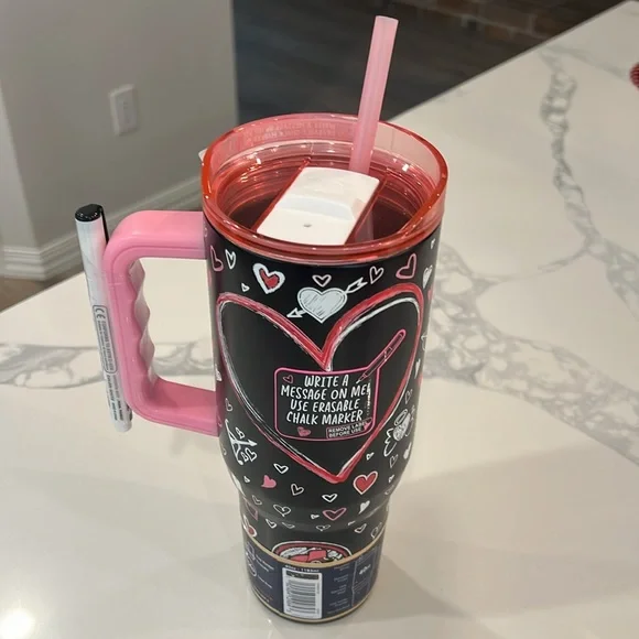 ❤️💕Cute. BUC-EES 2025 Valentine's Day..Tumbler💕❤️
